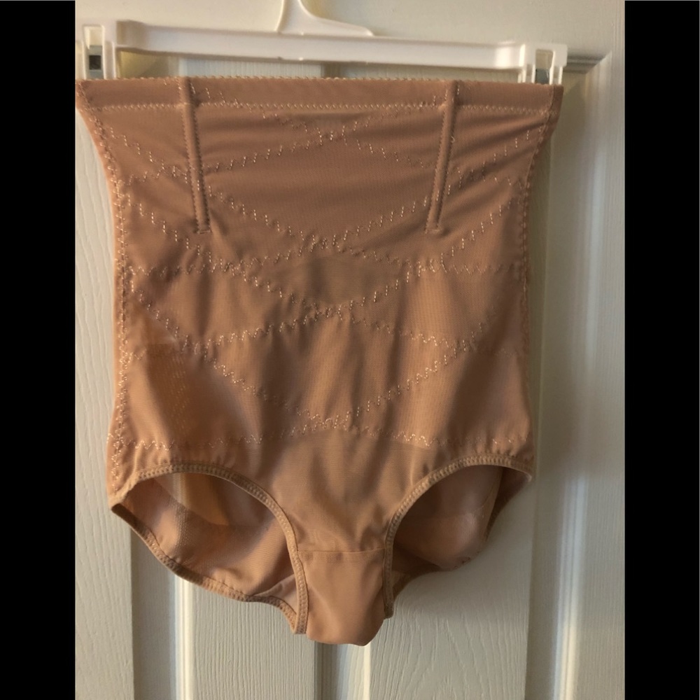 High-Waist Spandex Brief Shapewear, Size Large. Beige, Extremely Clean!